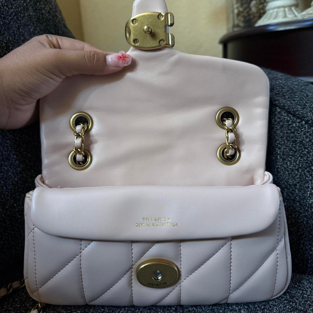 Tabby baby pink shoulder bag 20 with pillow quilting