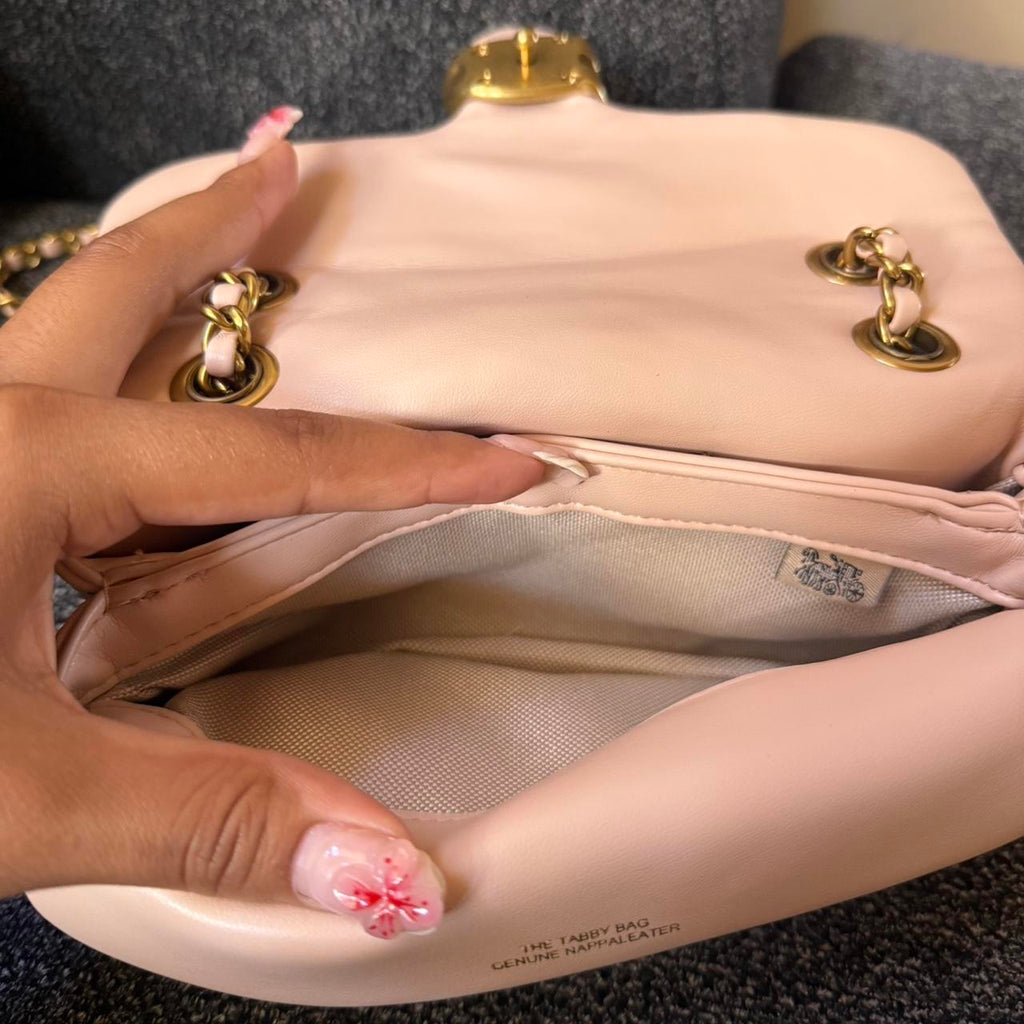 Tabby baby pink shoulder bag 20 with pillow quilting