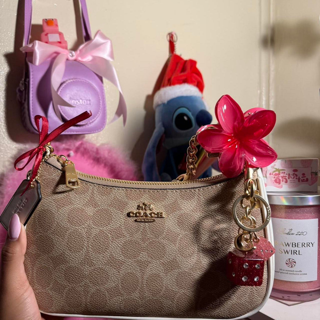 Teri Shoulder Bag In Signature Canvas