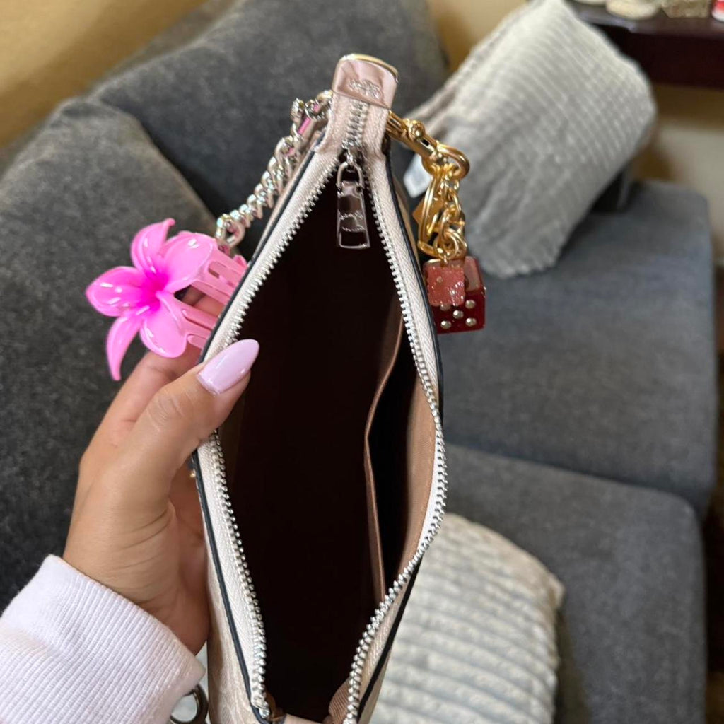 Teri shoulder bag in signature canvas