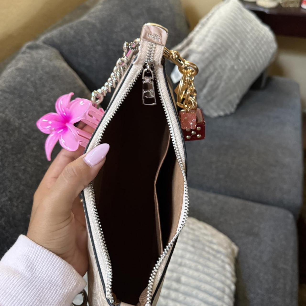 Teri shoulder bag in signature canvas